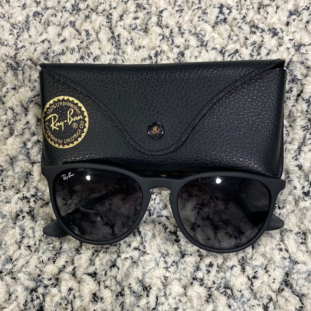 Black sunglasses